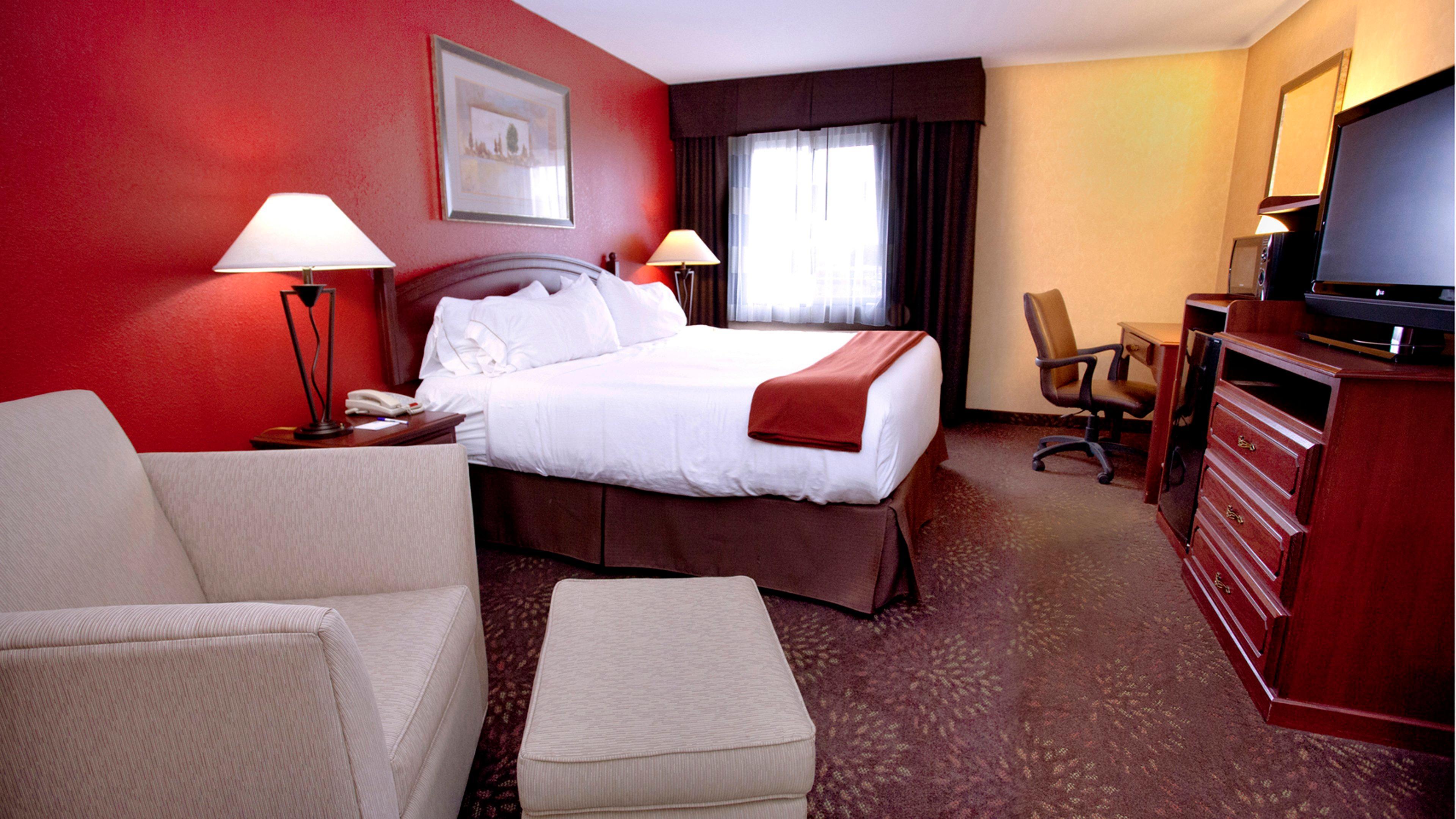 Holiday Inn Express Jamestown By Ihg Dış mekan fotoğraf